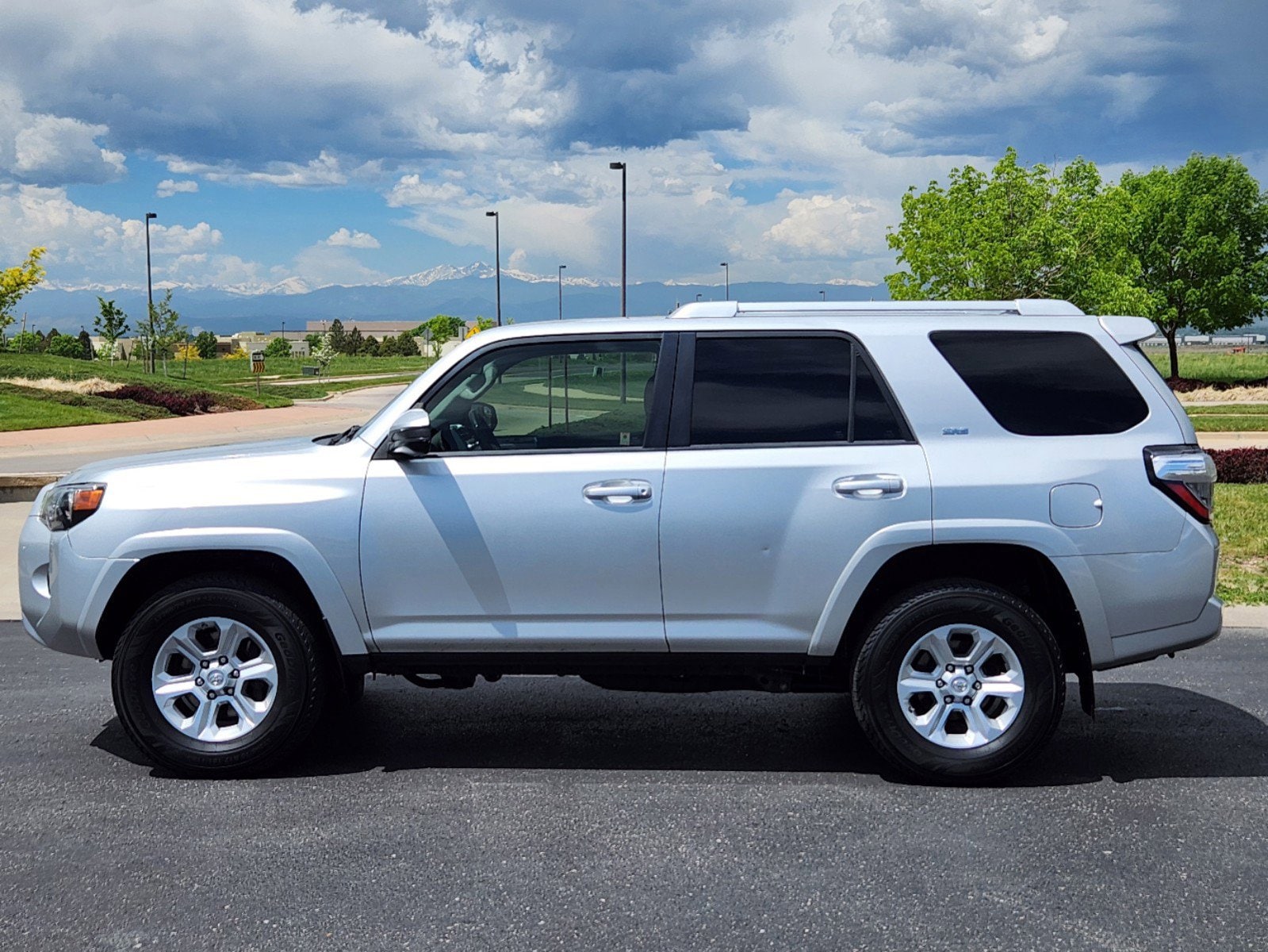 Used 2018 Toyota 4Runner SR5 with VIN JTEBU5JR5J5497201 for sale in Loveland, CO