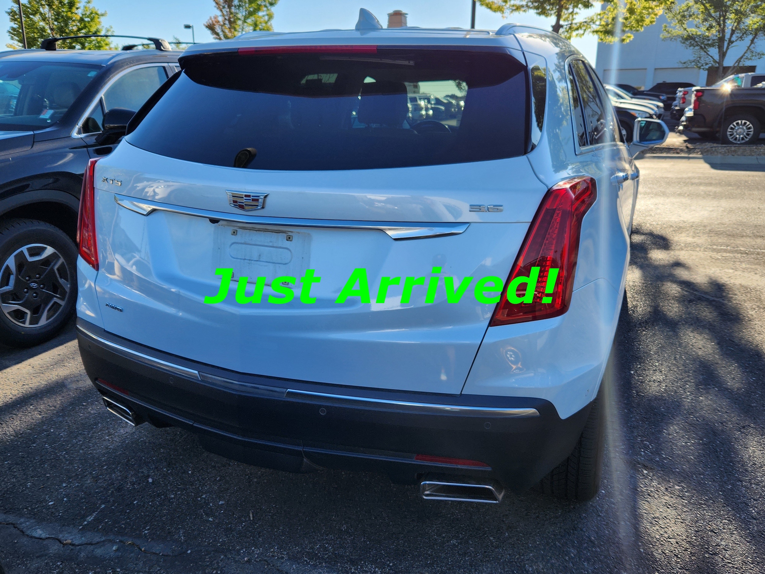 View vehicle photo 3