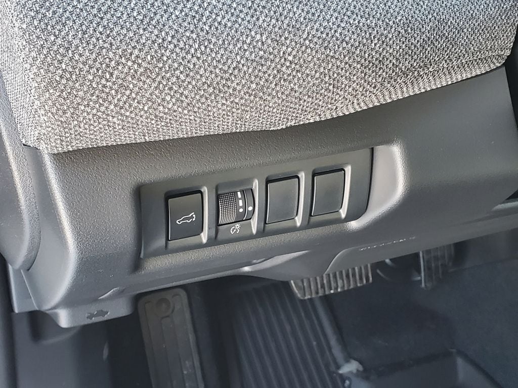 2026 Subaru Outback Limited - Photo 12