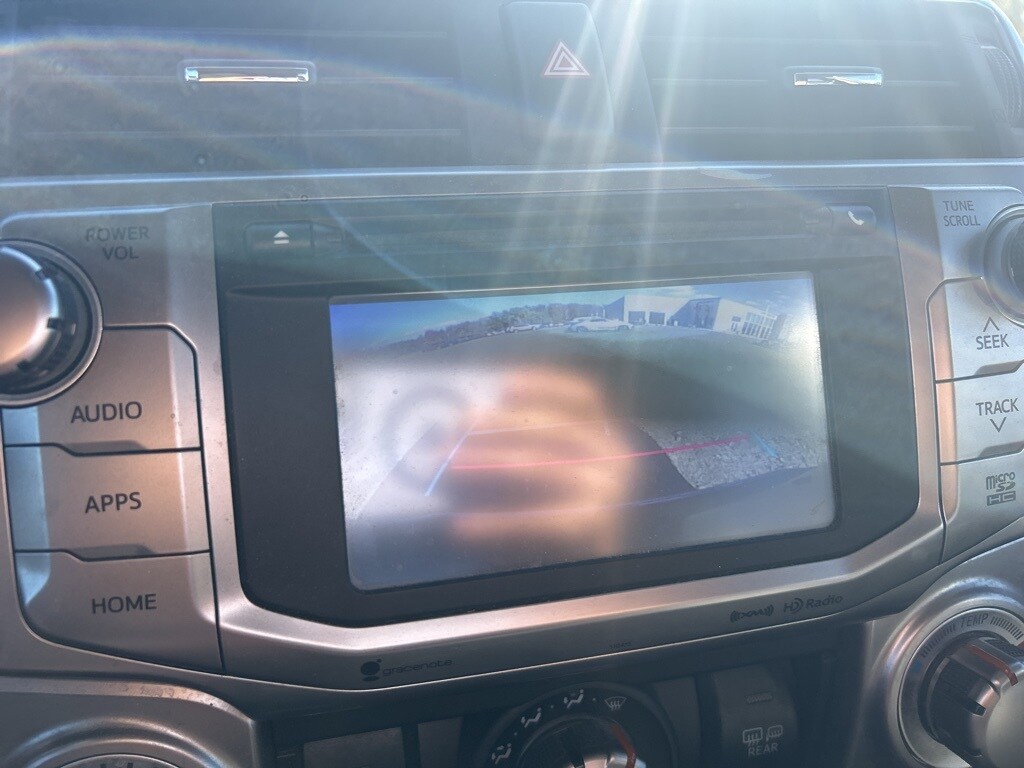 2018 Toyota 4Runner SR5 Premium photo 3