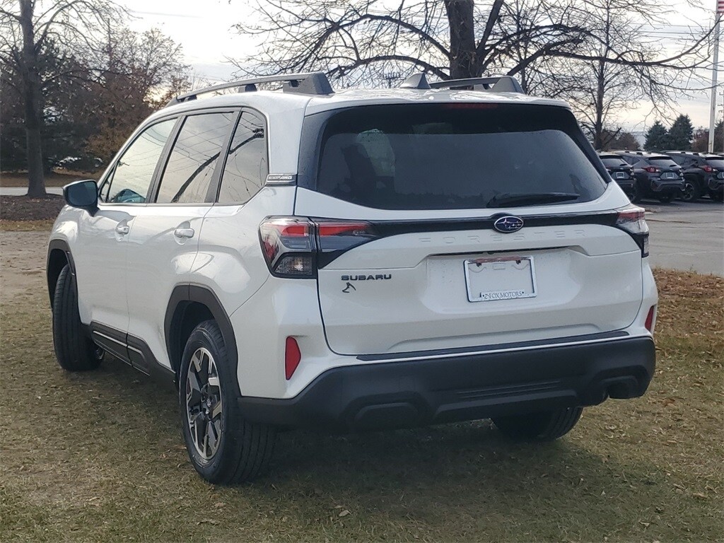 2026 Subaru Forester Premium photo 3