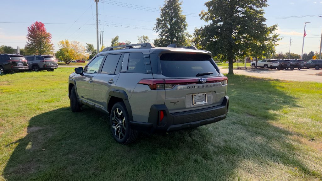 New 2026 Subaru Outback Touring XT SUV