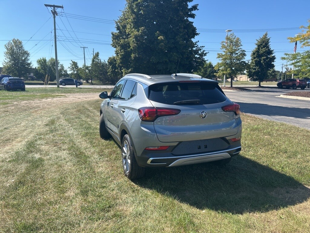 2023 Buick Encore GX Essence photo 2