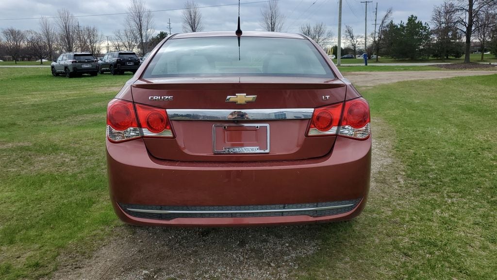 Used 2013 Chevrolet Cruze 1LT Auto Sedan