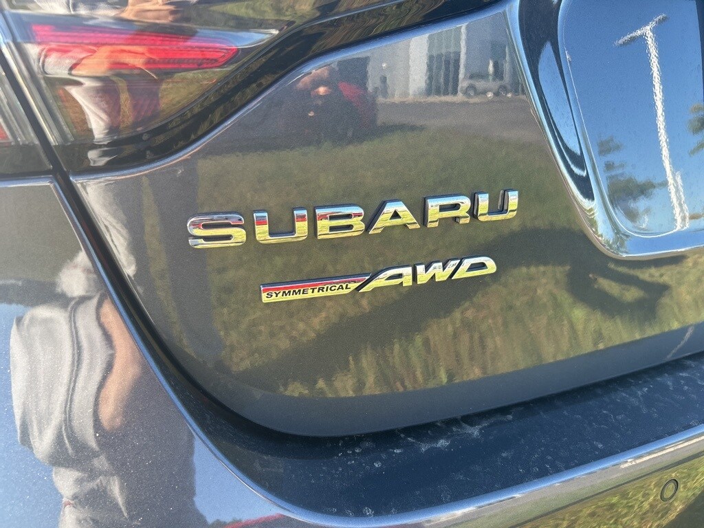 2024 Subaru Legacy Touring XT photo 3