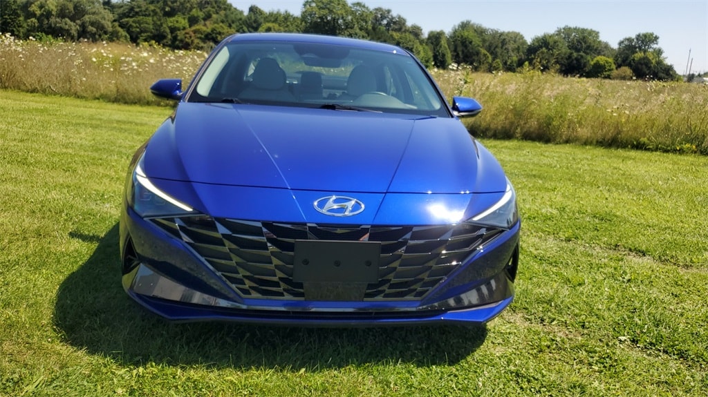 Used 2023 Hyundai Elantra Limited with VIN KMHLP4AG8PU403198 for sale in Macomb, MI