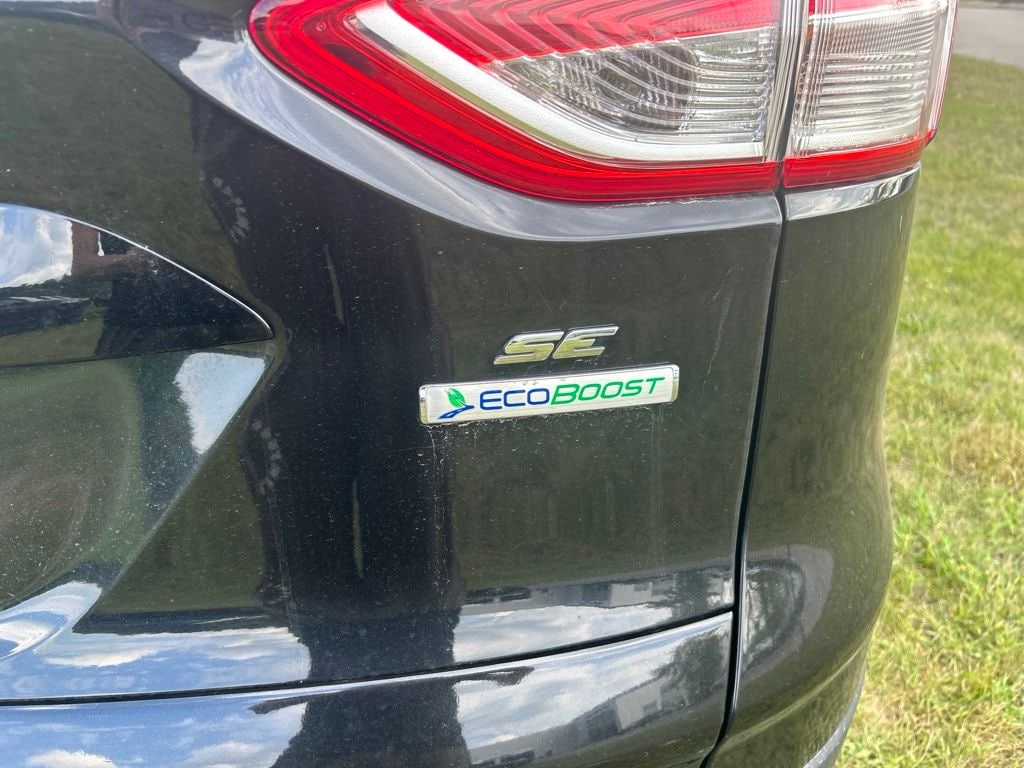 Used 2015 Ford Escape SE SUV