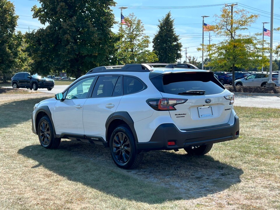 2023 Subaru Outback Onyx Edition photo 2