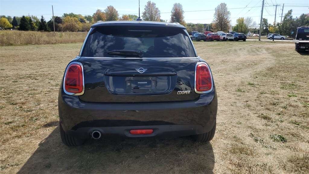 2019 Mini Cooper 2 Door Hardtop photo 3
