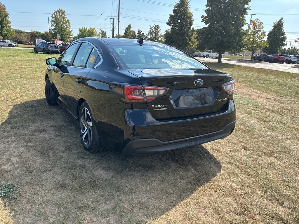 2022 Subaru Legacy Limited photo 2