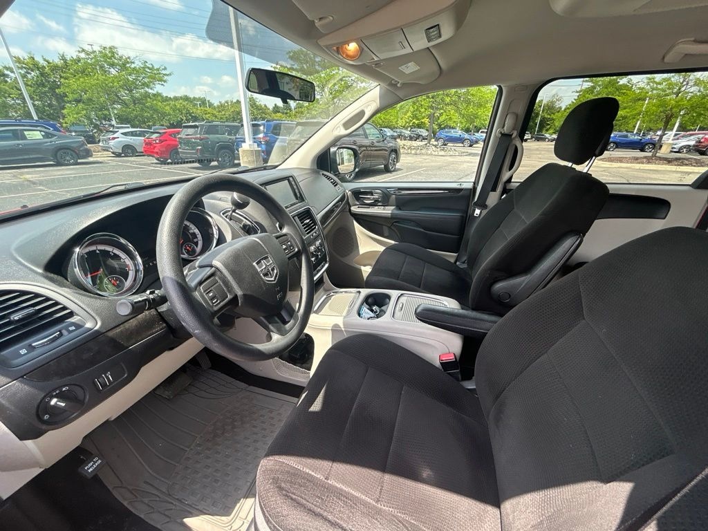 Used 2013 Dodge Grand Caravan SXT Van