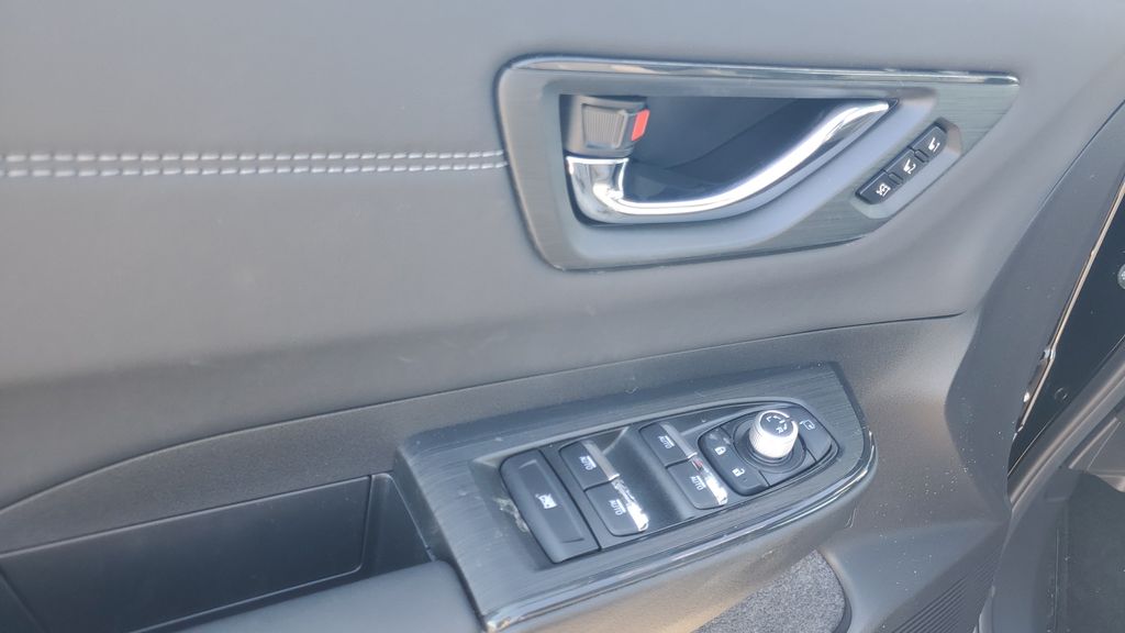 2026 Subaru Outback Touring XT - Photo 9