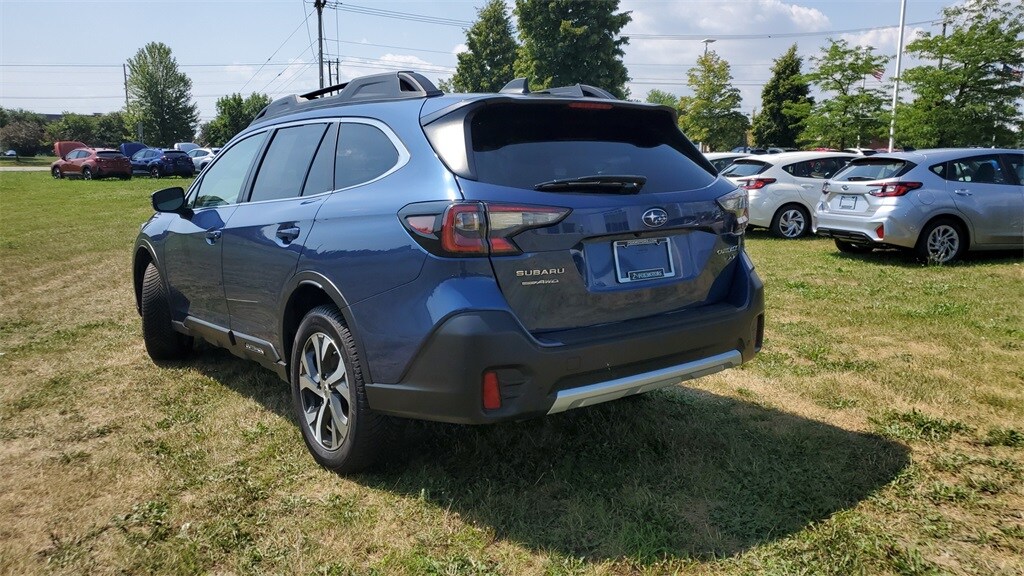 2021 Subaru Outback Limited XT photo 3