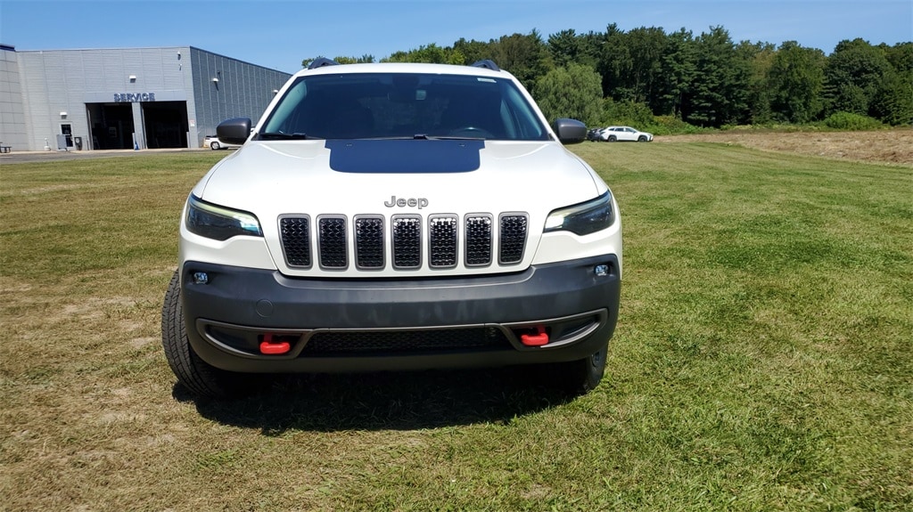 Used 2019 Jeep Cherokee Trailhawk with VIN 1C4PJMBX2KD369614 for sale in Macomb, MI