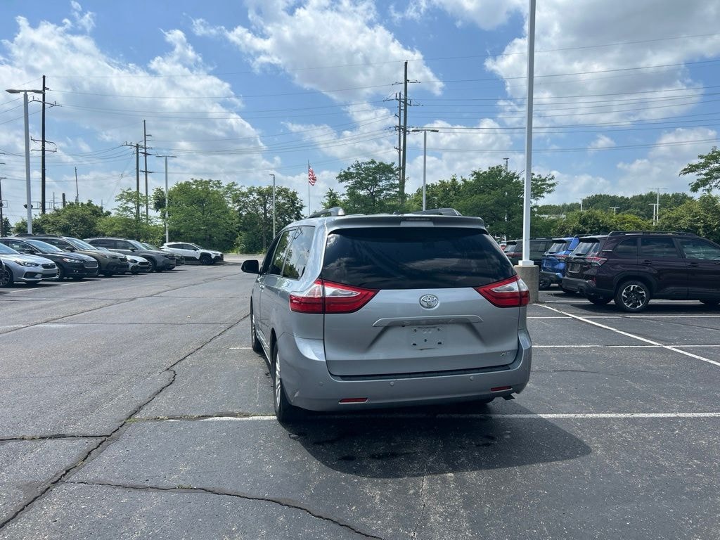 Used 2017 Toyota Sienna XLE Premium 8 Passenger Van