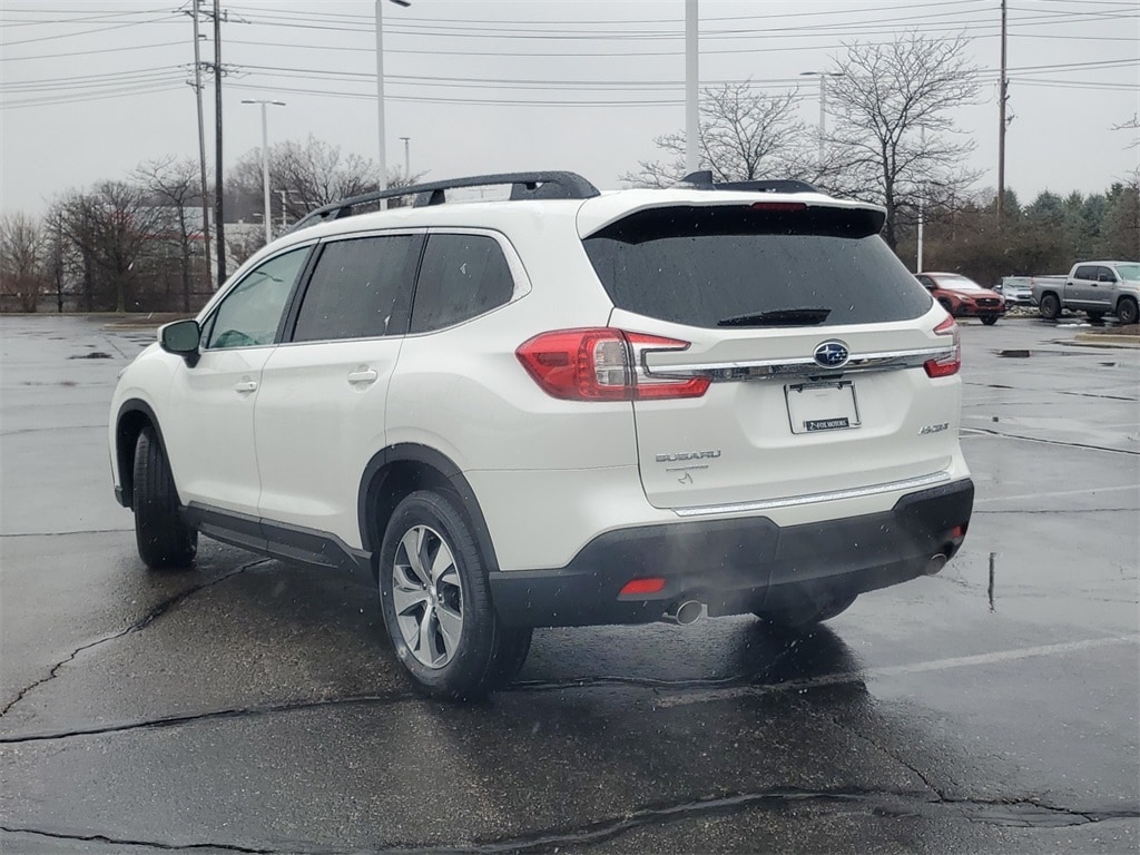 Used 2025 Subaru Ascent Premium 7-Passenger SUV