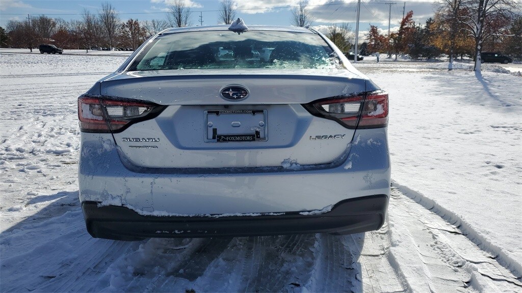 2023 Subaru Legacy Premium photo 3
