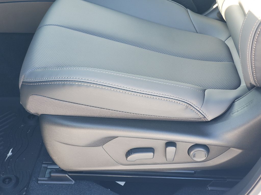 2026 Subaru Outback Limited - Photo 10