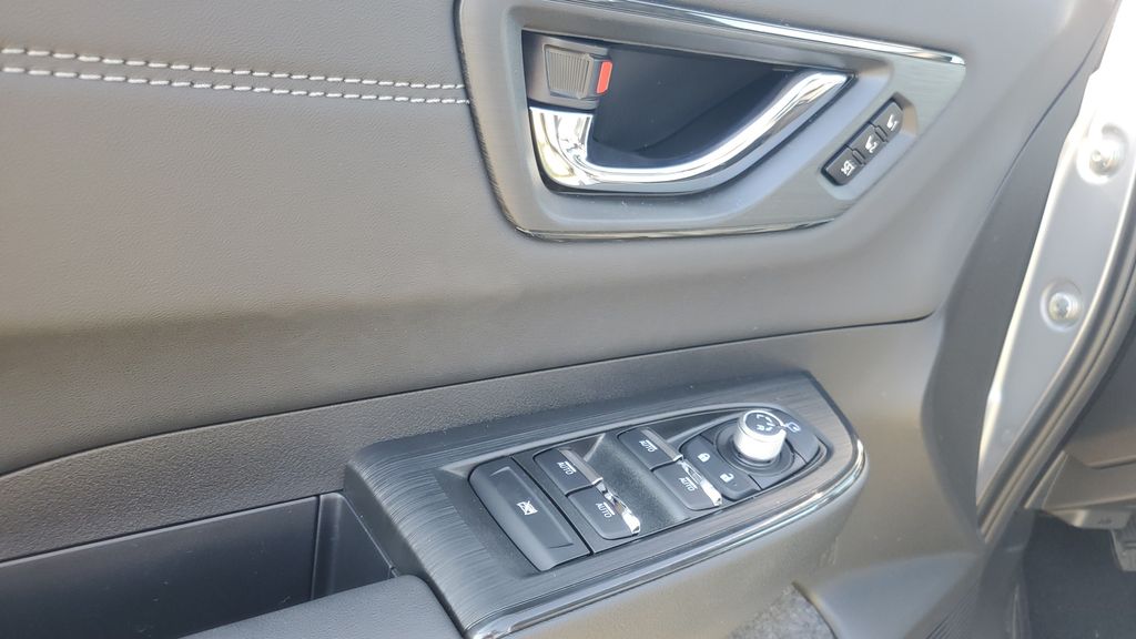 2026 Subaru Outback Touring XT - Photo 9