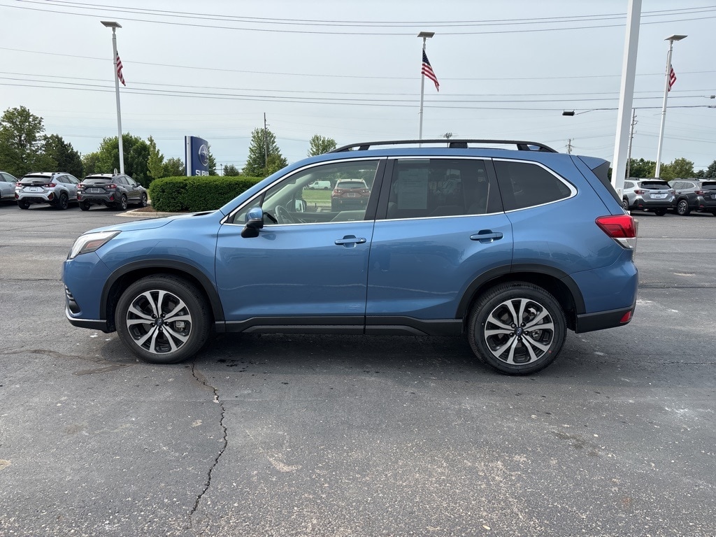 Certified 2022 Subaru Forester Limited with VIN JF2SKAPC5NH482130 for sale in Macomb, MI