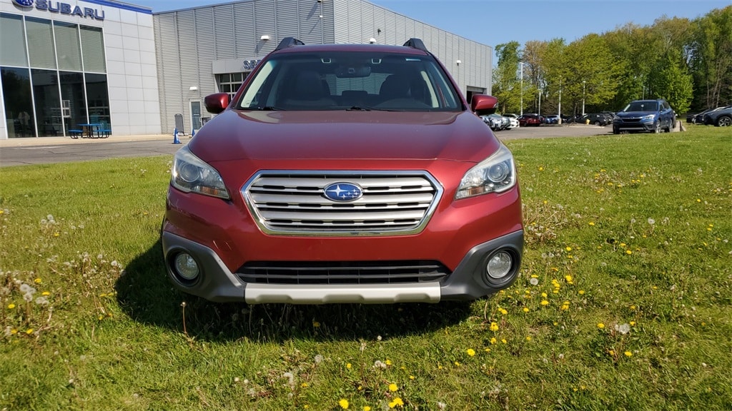 Used 2017 Subaru Outback Limited with VIN 4S4BSANC8H3385695 for sale in Macomb, MI