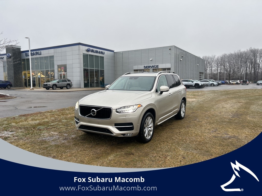 2017 Volvo XC90 Momentum's photo