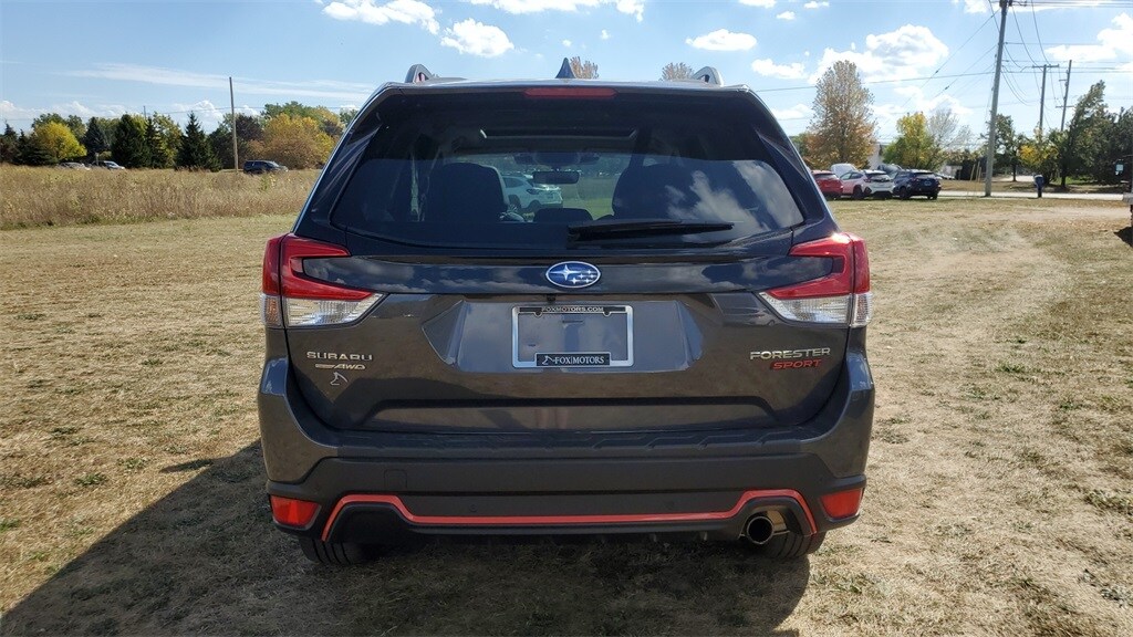 2023 Subaru Forester Sport photo 2
