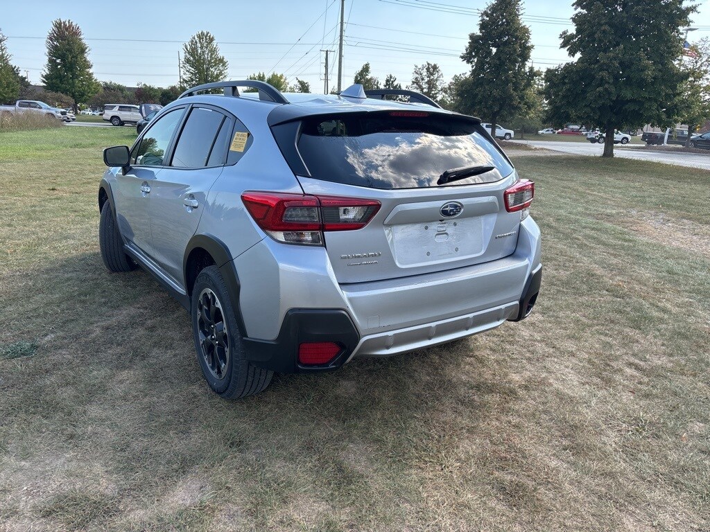 2023 Subaru Crosstrek Premium photo 3