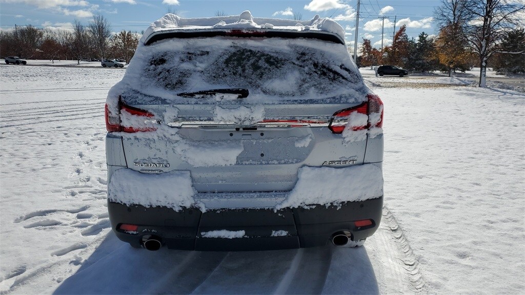 2022 Subaru Ascent Premium photo 3