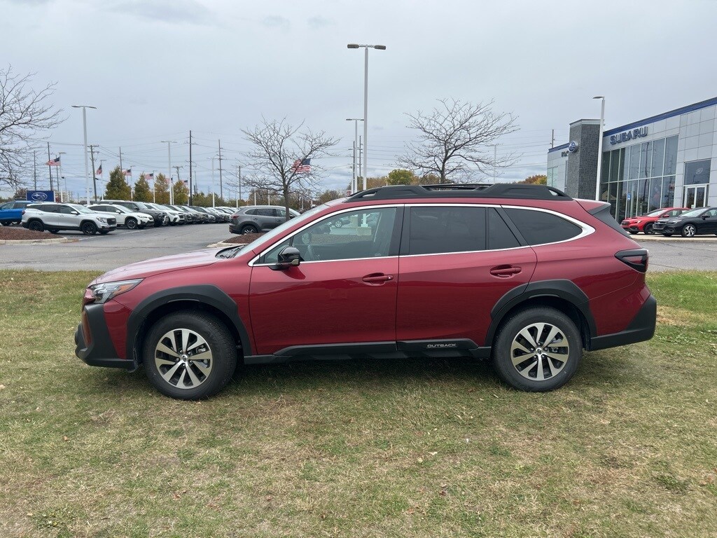 Used 2025 Subaru Outback Premium SUV
