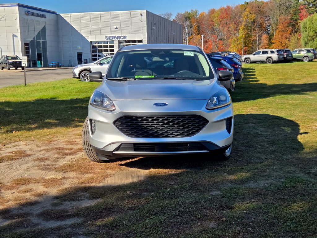 Used 2020 Ford Escape S with VIN 1FMCU0F61LUC74572 for sale in Macomb, MI