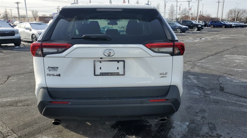 Used 2021 Toyota RAV4 XLE SUV