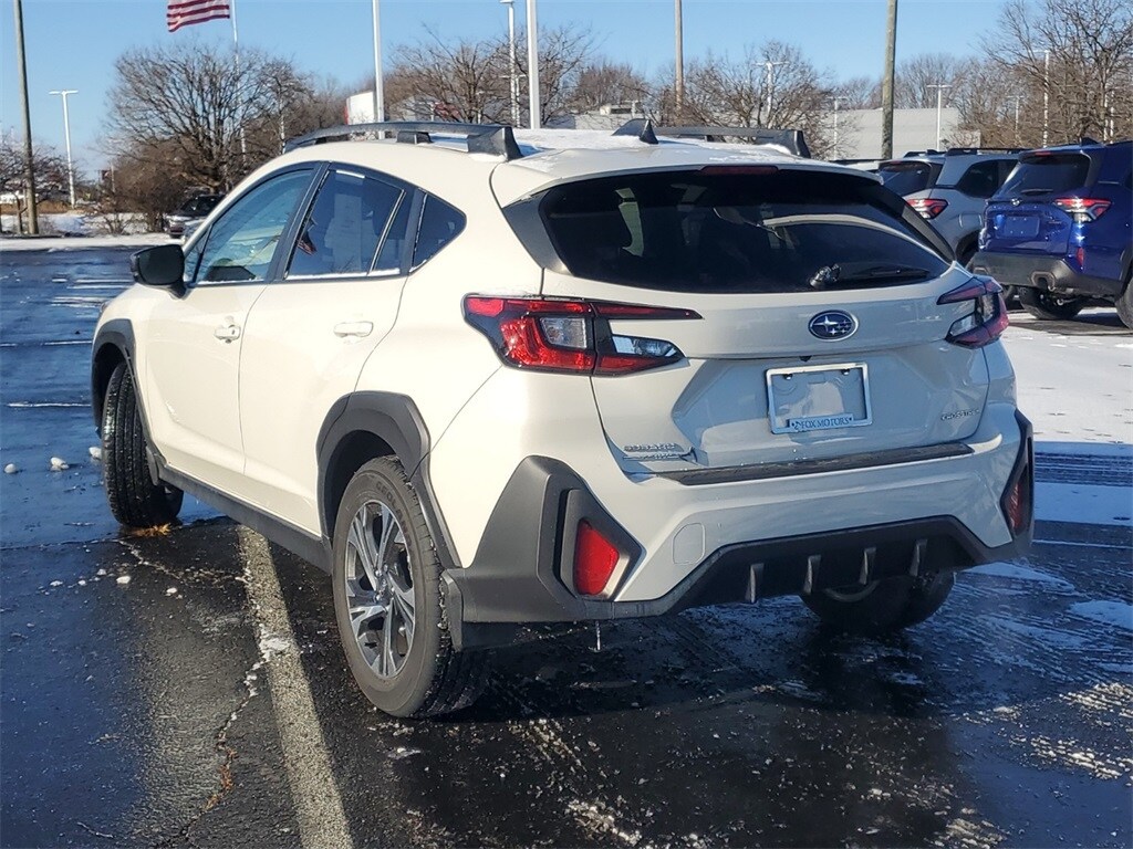2024 Subaru Crosstrek Premium photo 2