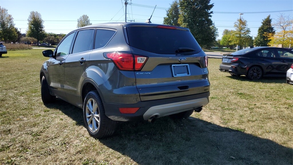 2019 Ford Escape SE photo 3