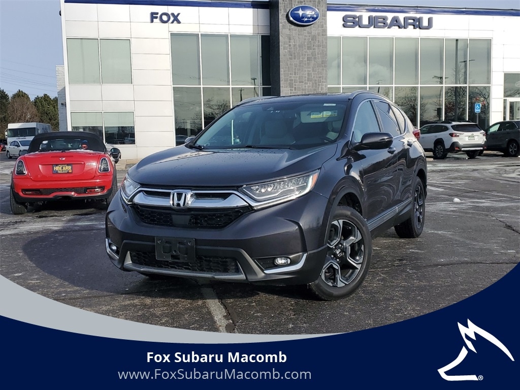 2018 Honda CR-V Touring's photo