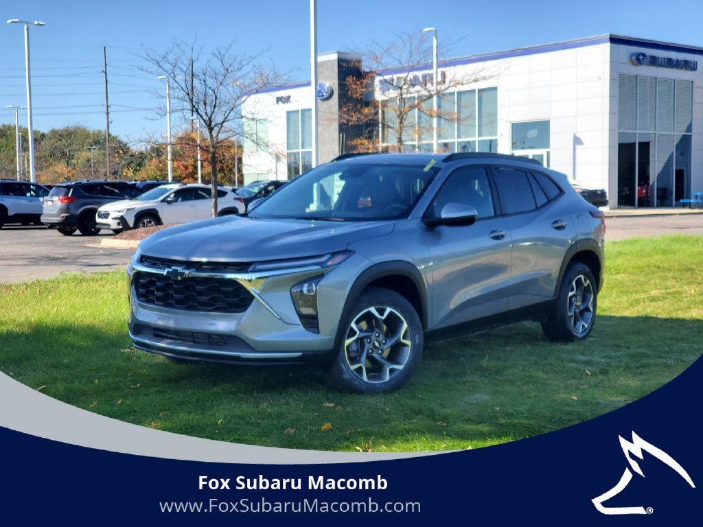 Used 2025 Chevrolet Trax LT SUV