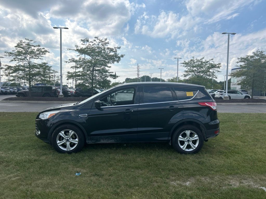 Used 2015 Ford Escape SE with VIN 1FMCU0GX6FUC77365 for sale in Macomb, MI