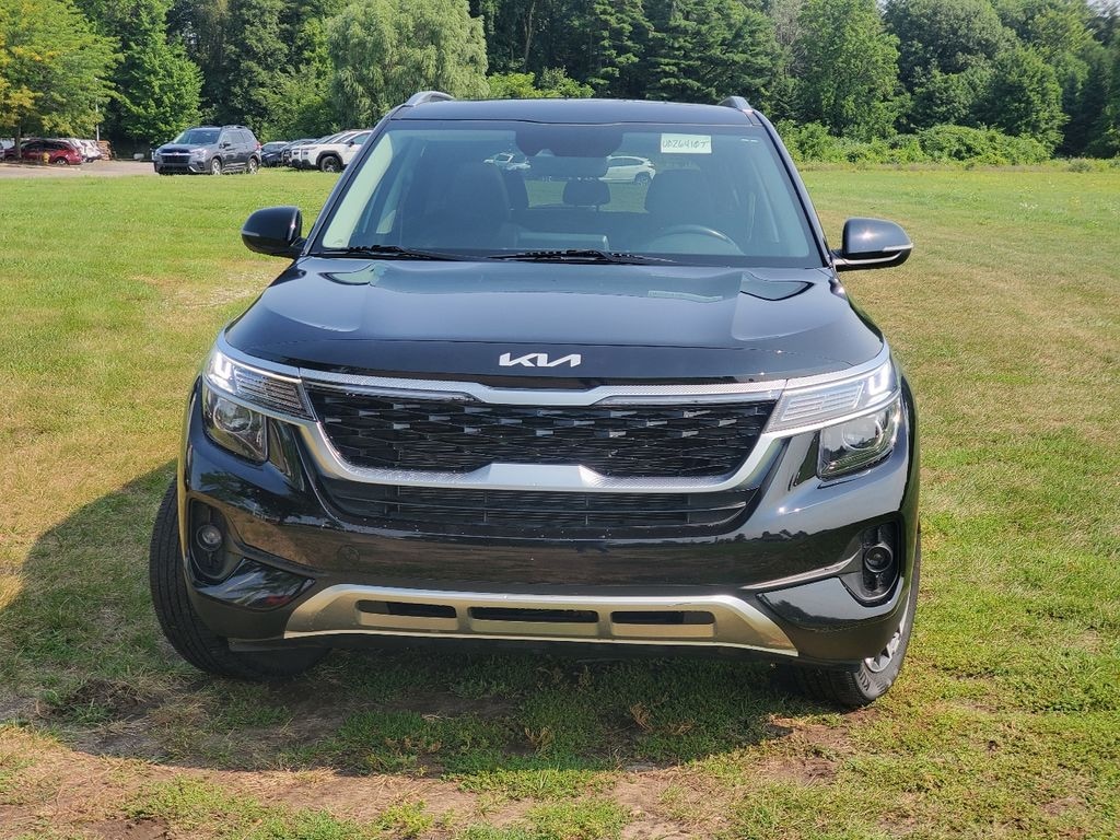 Used 2022 Kia Seltos EX SUV