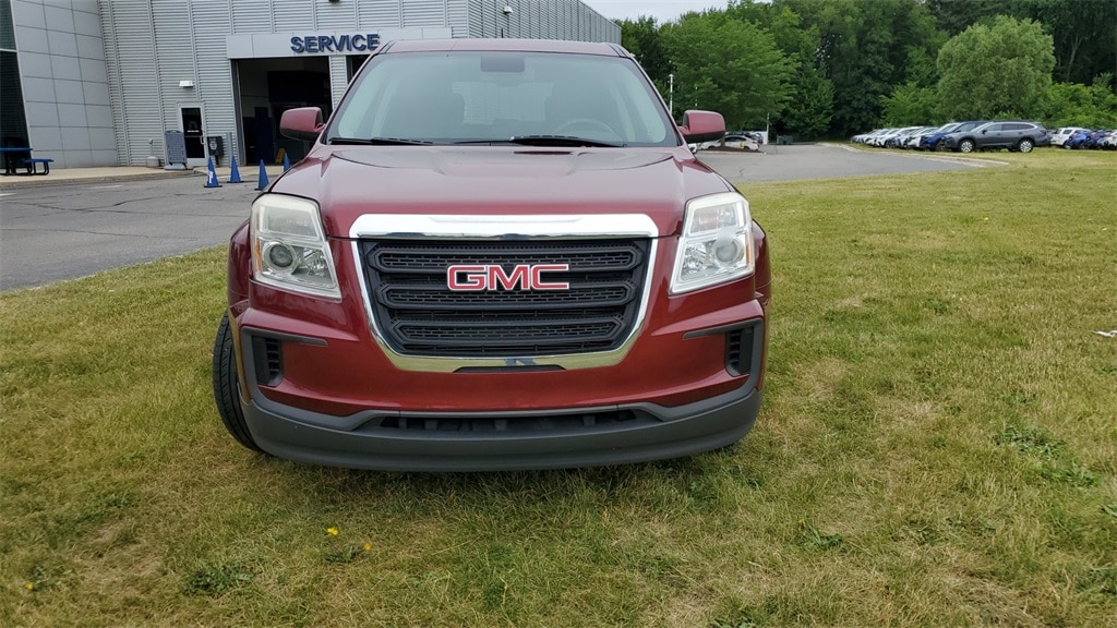 Used 2017 GMC Terrain SLE-1 with VIN 2GKALMEK2H6215691 for sale in Macomb, MI