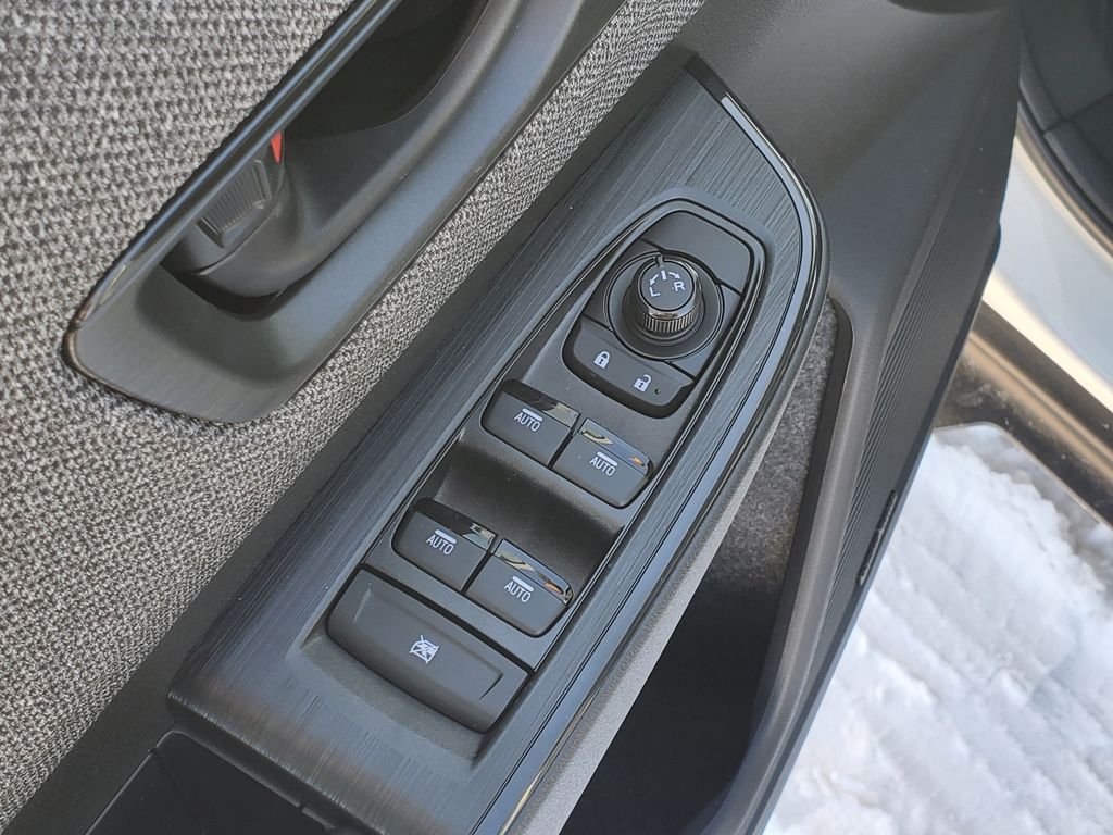 2026 Subaru Outback Limited - Photo 7