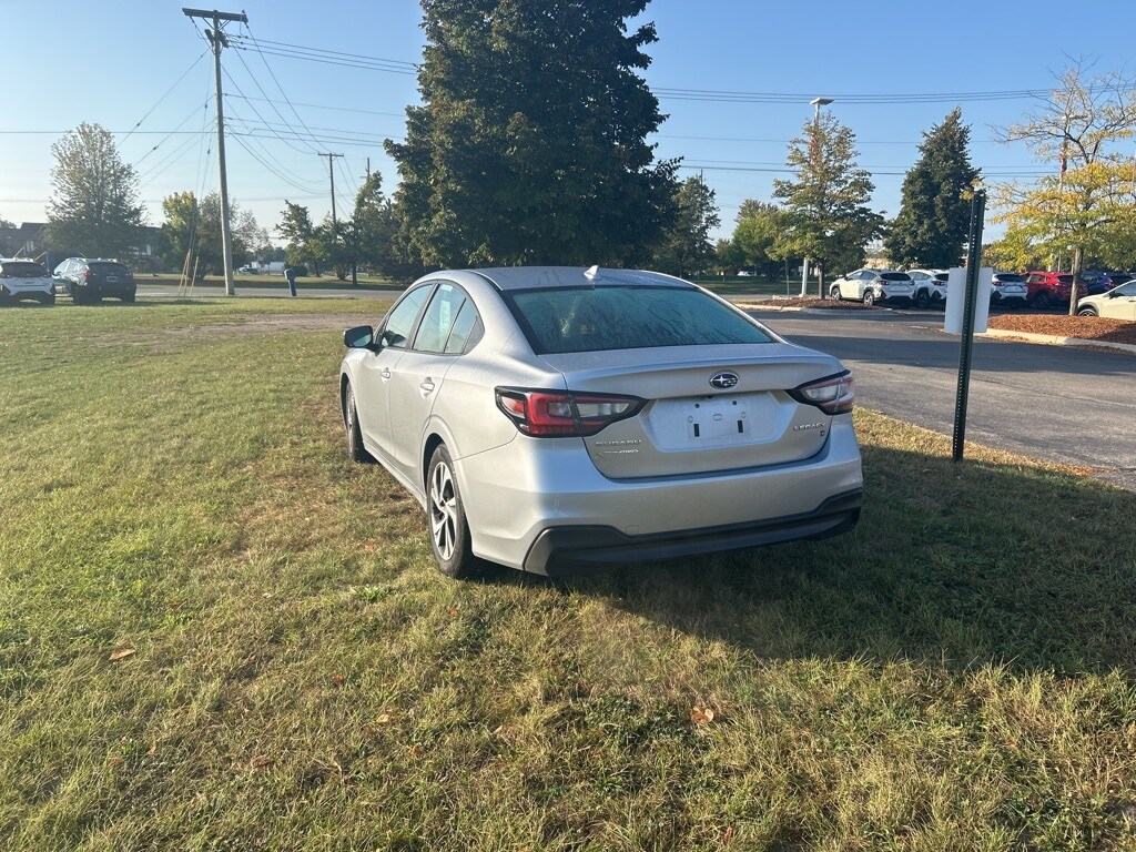 2025 Subaru Legacy Premium photo 2