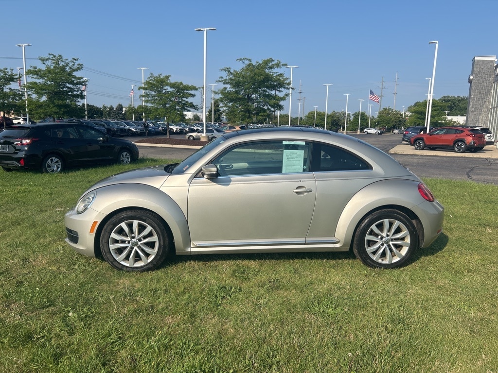 Used 2013 Volkswagen Beetle 2.0 with VIN 3VWJL7AT2DM628168 for sale in Macomb, MI