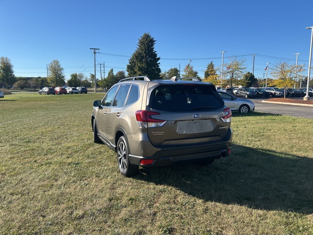 2021 Subaru Forester Limited photo 2