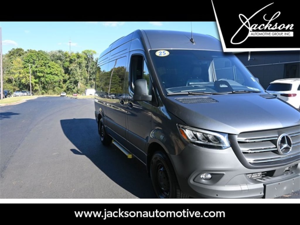 Used 2025 Mercedes-Benz Sprinter 2500 Passenger 144 WB Minivan/Van
