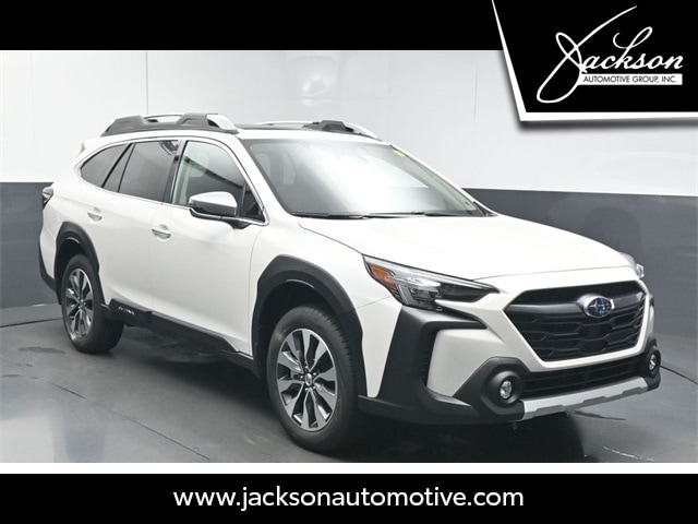 2025 Subaru Outback Touring's photo