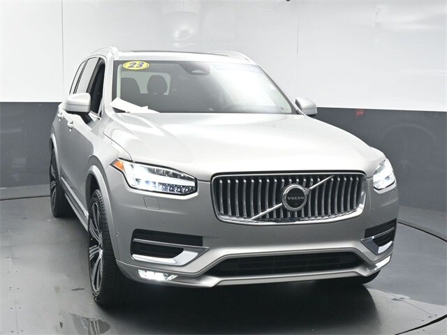 2023 Volvo XC90 AWD Ultimate photo 3