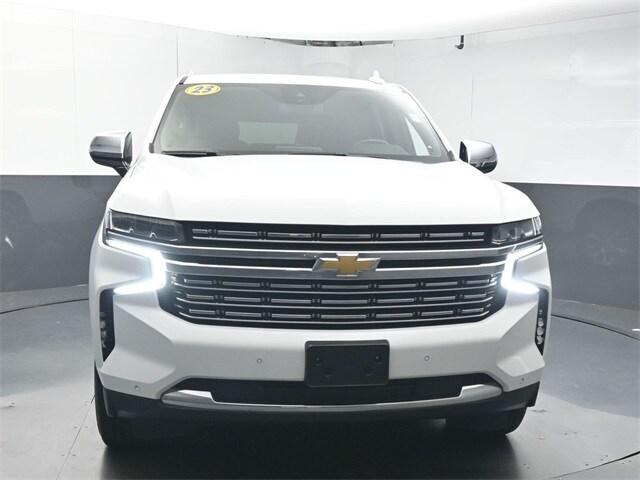 2023 Chevrolet Suburban Premier photo 3