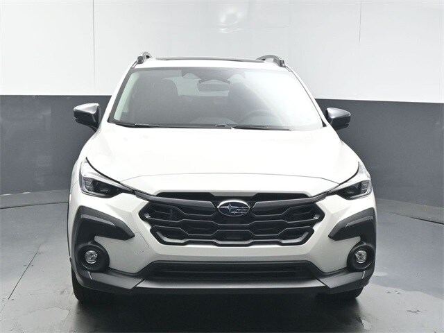 2025 Subaru Crosstrek Limited photo 2