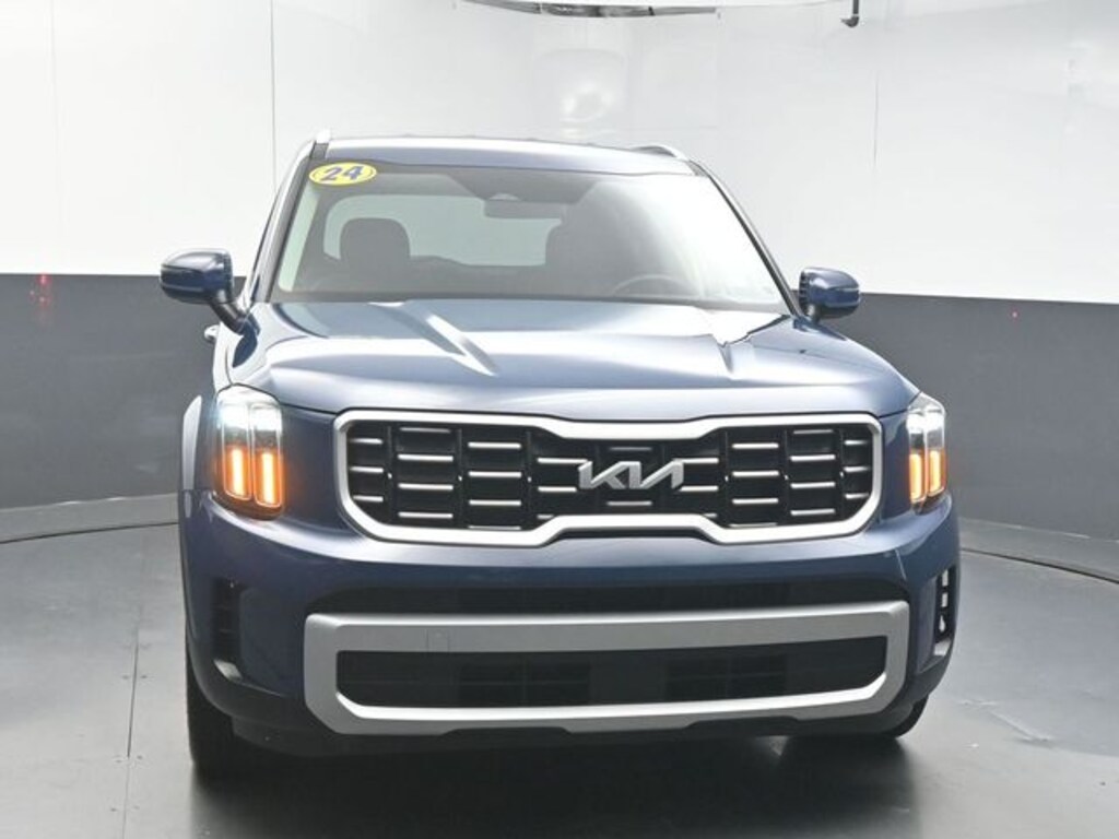 Used 2024 Kia Telluride S SUV