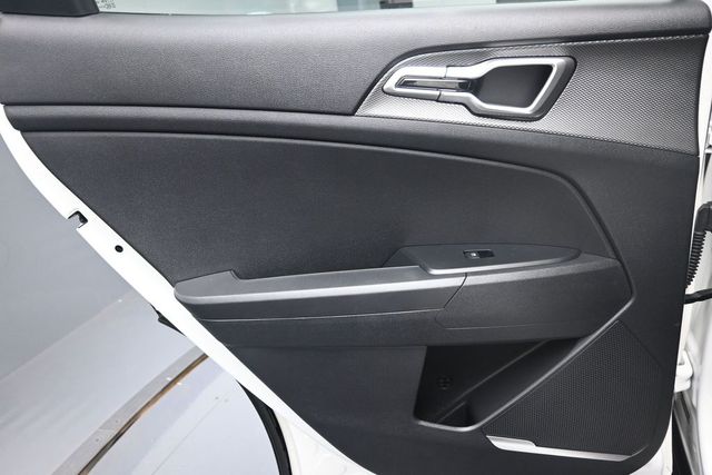 2025 Kia Sportage LX Hybrid - Photo 22